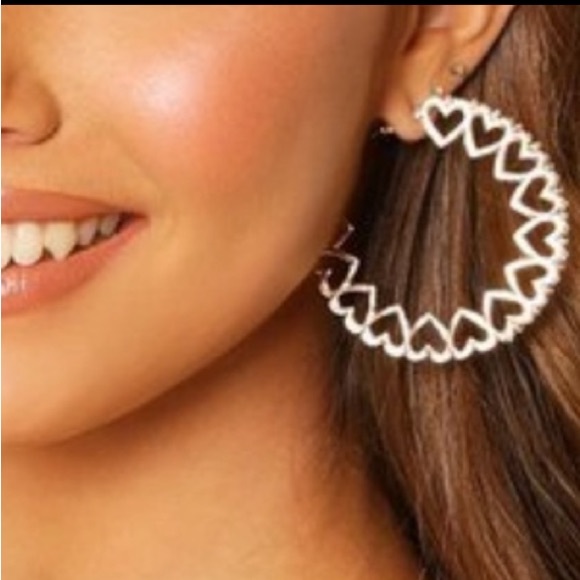 New Helena Of Full Hearts Unique Gold Hoop Earrings - Picture 3 of 14